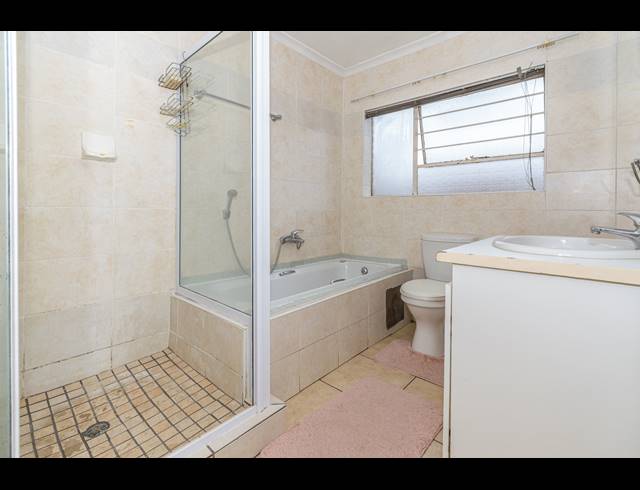 2 BEDROOM APARTMENT FOR SALE IN FERNDALE